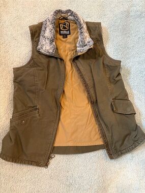 Women’s Olive Green Noble Outfitters Vest